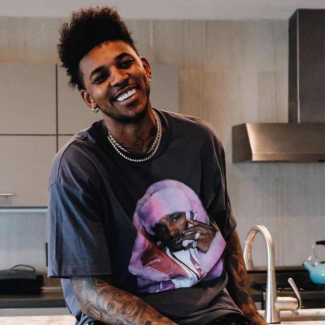 他的表现具 他的表现具